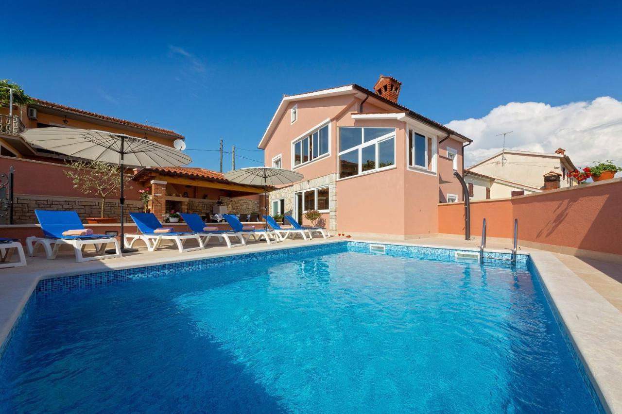 Villa Petra *